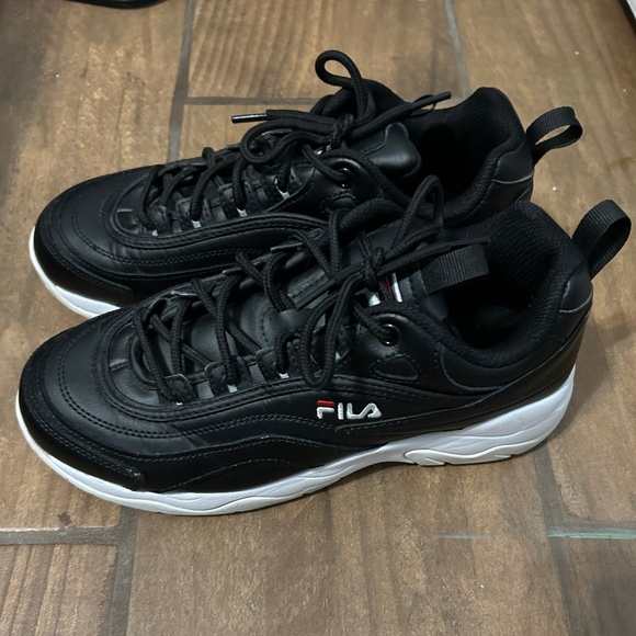 Black Disarray FILA Sneakers - Picture 1 of 5